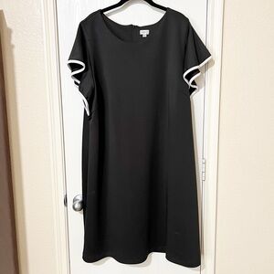 [Avenue] Black Formal Dress Flutter Sleeve Below Knee Plus Size 22/24 Wedding